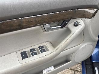 Audi A4 2.4 V6 30V Cabrio  Benzine 2.393cc 125kW FWD 2002-04/2005-12 (8H7) BDV picture 10