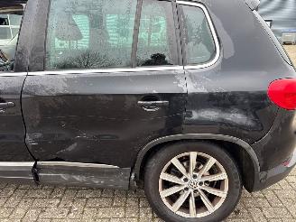 Volkswagen Tiguan 1.4 TSI 16V SUV  Benzine 1.395cc 92kW (125pk) FWD 2015-05/2018-07  CZDB picture 12