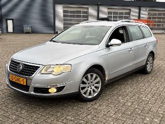 Vaurioauto  passenger cars Volkswagen Passat 2.0 TDI 16V 140 Combi/o  Diesel 1.968cc 103kW (140pk) FWD 2008-01/2010-11 (3C5) CBAB 2008/7
