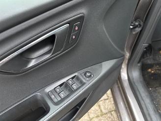 Seat Leon 1.2 TSI Ecomotive 16V Combi/o 4Dr Benzine 1.197cc 77kW (105pk) FWD 2013-08/2014-04  CJZA picture 16