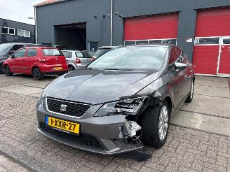 Damaged car Seat Leon 1.6 TDI Ecomotive 16V Hatchback 4Dr Diesel 1,598cc 81kW (110pk) FWD 2013-09/2020-08  CRKB 2014/11
