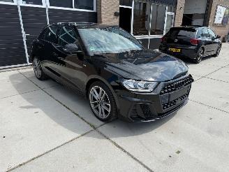 Voiture accidenté Audi A1 30 TFSI S-LINE S-TRONIC 2019/4
