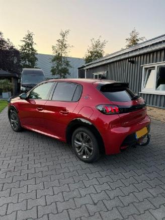 Peugeot e-208 EV GT 350 3000KM !! picture 2