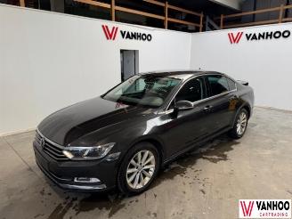  Volkswagen Passat  2019/6