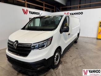 skadebil auto Renault Trafic  2022/11