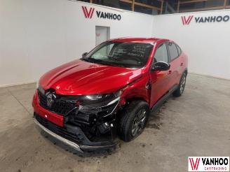 krockskadad bil auto Renault Arkana  2025/3