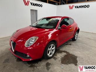krockskadad bil auto Alfa Romeo MiTo  2017/1