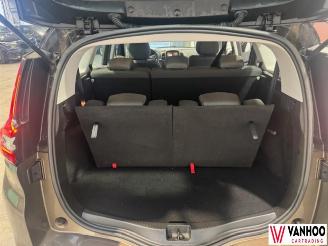 Renault Scenic  picture 6