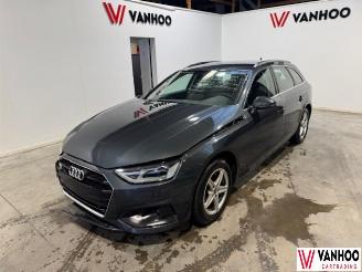krockskadad bil auto Audi A4  2021/3