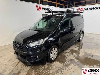 damaged passenger cars Ford Transit  2020/11