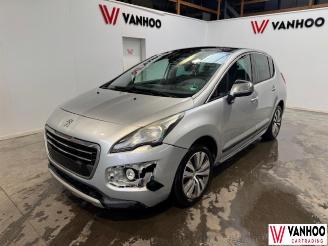 skadebil auto Peugeot 3008  2016/6
