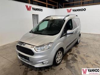 skadebil auto Ford Transit  2016/6