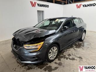Voiture accidenté Renault Mégane  2024/4