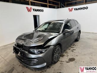 Unfallwagen Volkswagen Passat  2025/4