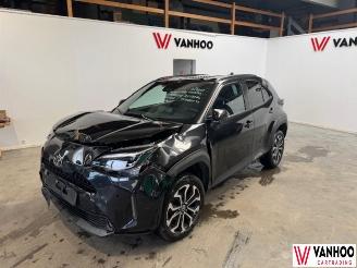 damaged passenger cars Toyota Yaris CROSS 2024/8