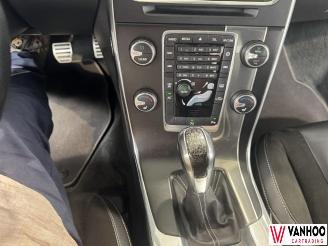 Volvo S-60  picture 18