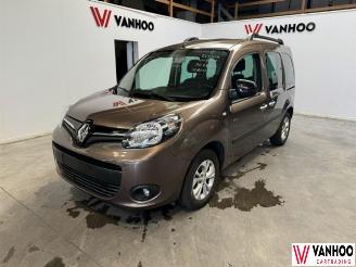 skadebil auto Renault Kangoo  2016/10