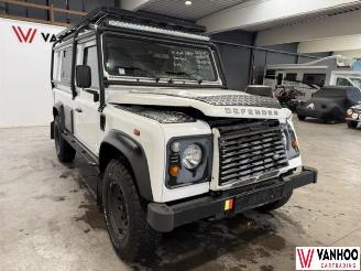 Land Rover Defender  picture 3