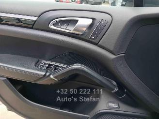 Porsche Cayenne S E-HYBRID picture 12