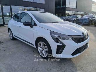 skadebil auto Renault Clio V EVOLUTION 2025/5