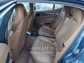Porsche Panamera 4S picture 13