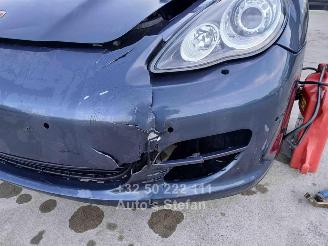 Porsche Panamera 4S picture 25
