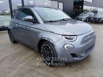  Fiat 500 E ICON 2021/9