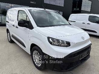 krockskadad bil auto Toyota ProAce CITY COMFORT 2026/2