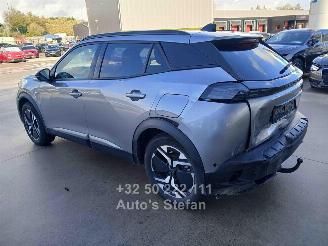 Peugeot 2008 ALLURE picture 4