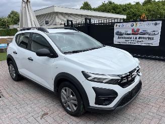 Vaurioauto  passenger cars Dacia Sandero TCe 100 ECO-G Stepway - LPG 2023/4