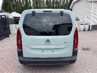 Voiture accidenté Citroën Berlingo 5-PERSOON -- PANODACH 2018/8