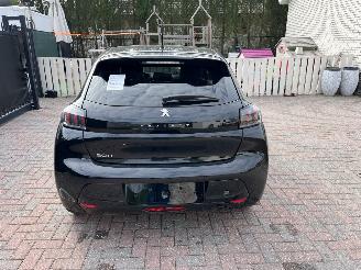 Schadeauto Peugeot 208 1,2 TURBO ALLURE - AUTOMATIC 2023/7