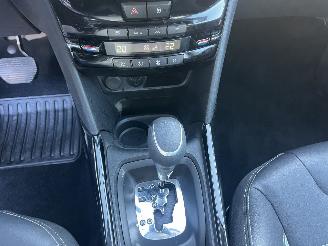 Peugeot 2008 1,2 PURE-TECH AUTOMATIC picture 24