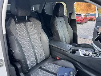 Peugeot 3008 1,2 BENZINE 131,PS  AUTOMATIC picture 16