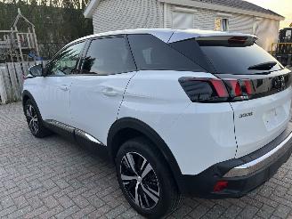 Peugeot 3008 1,2 BENZINE 131,PS  AUTOMATIC picture 3