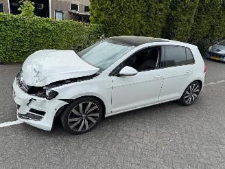 Unfallwagen Volkswagen Golf GOLF 1.4 TSI ACT Highline DSG PANO 140PK!!! 2013/3