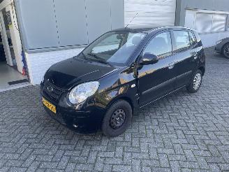 Schadeauto Kia Picanto 1.1 X-clusive Airco 2009/4