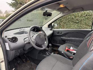 Renault Twingo 1.2 16V Collection picture 2