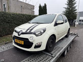 Schadeauto Renault Twingo 1.2 16V Collection 2013/2