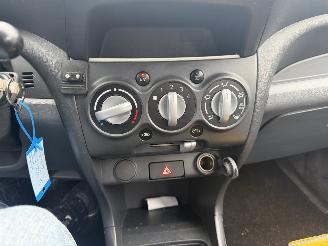 Suzuki Alto 1.0 Airco picture 13