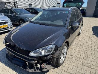 škoda osobní automobily Volkswagen Golf 1.2 TSI Business Edition 2014/12