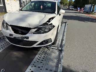 krockskadad bil auto Seat Ibiza 1.6 Reference 105PK 2009/2