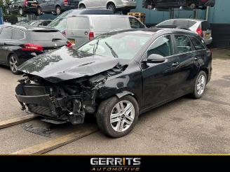 Salvage car Kia Cee d Ceed Sportswagon (CDF), Combi 5-drs, 2018 1.6 CRDi 16V VGT 2019/8