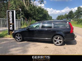 Salvage car Volvo V-70 V70 (BW), Combi, 2007 / 2016 2.4 D5 20V 2007/12