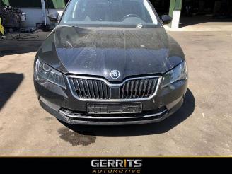 Purkuautot passenger cars Skoda Superb Superb Combi (3V5), Combi, 2015 / 2024 1.6 TDI 2015/12