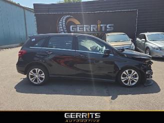 Salvage car Mercedes B-klasse B (W246/W242), Hatchback, 2011 / 2018 1.6 B-180 BlueEFFICIENCY Turbo 16V 2017/1
