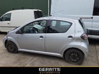 Salvage car Toyota Aygo Aygo (B10), Hatchback, 2005 / 2014 1.0 12V VVT-i 2010/8