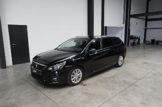Coche accidentado Peugeot 308 SW STYLE 2020/5