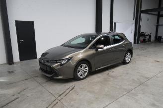 damaged passenger cars Toyota Corolla SEDAN 2023/3