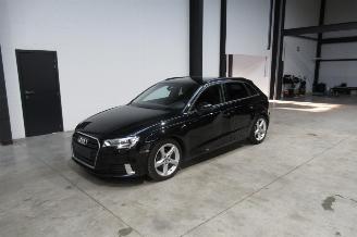 skadebil auto Audi A3 SPORT 2017/6